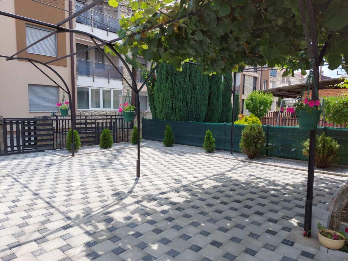 Petroski Apartments Охрид Экстерьер фото
